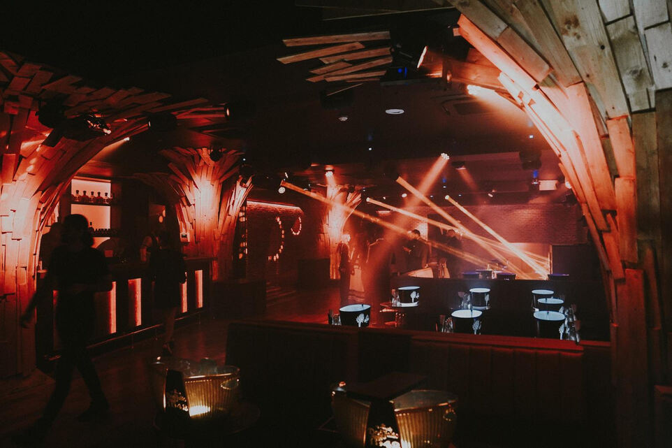 Cova Club Paris 4 Cova Club Paris 4